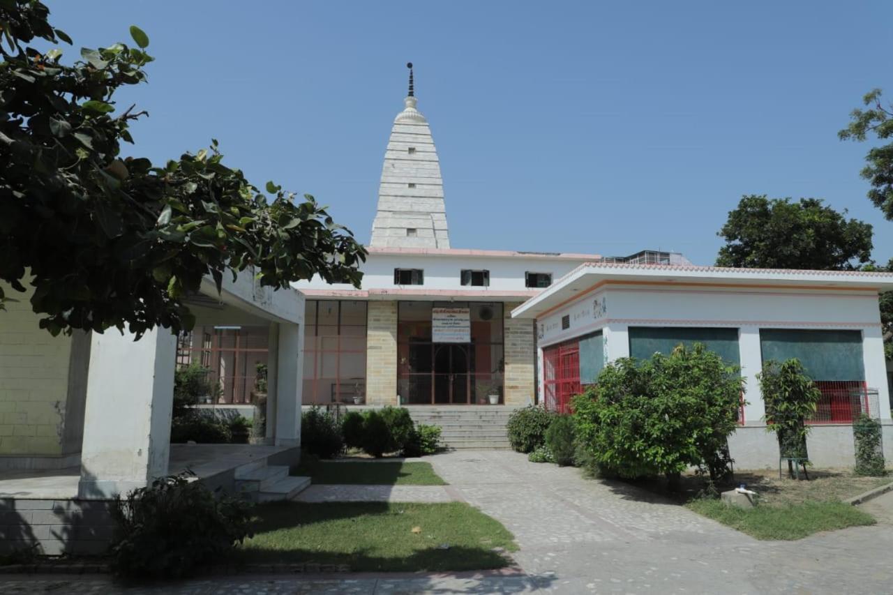 Radha Madhav Ashram Vrindāvan Dış mekan fotoğraf