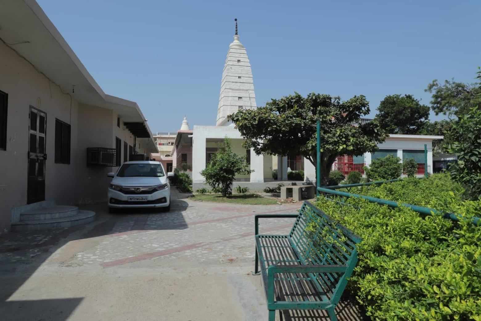 Radha Madhav Ashram Vrindāvan Dış mekan fotoğraf